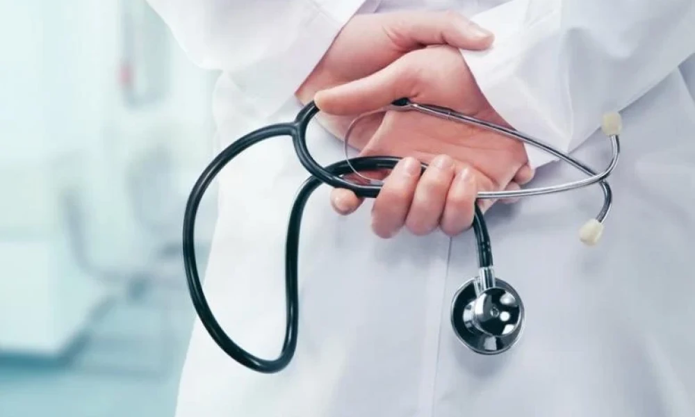 «Γιαλαντζί» γιατρός απέσπασε από ηλικιωμένο χρυσαφικά αξίας 5.000 ευρώ